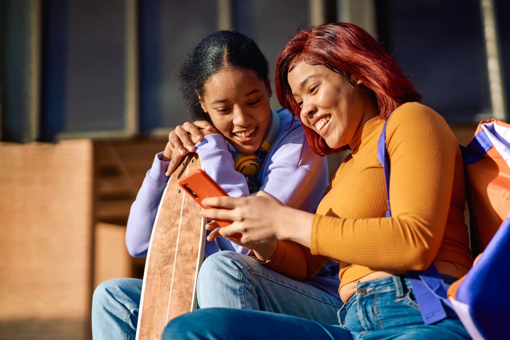 What level of qualification is required for admission into an undergraduate diploma program at UNAM?