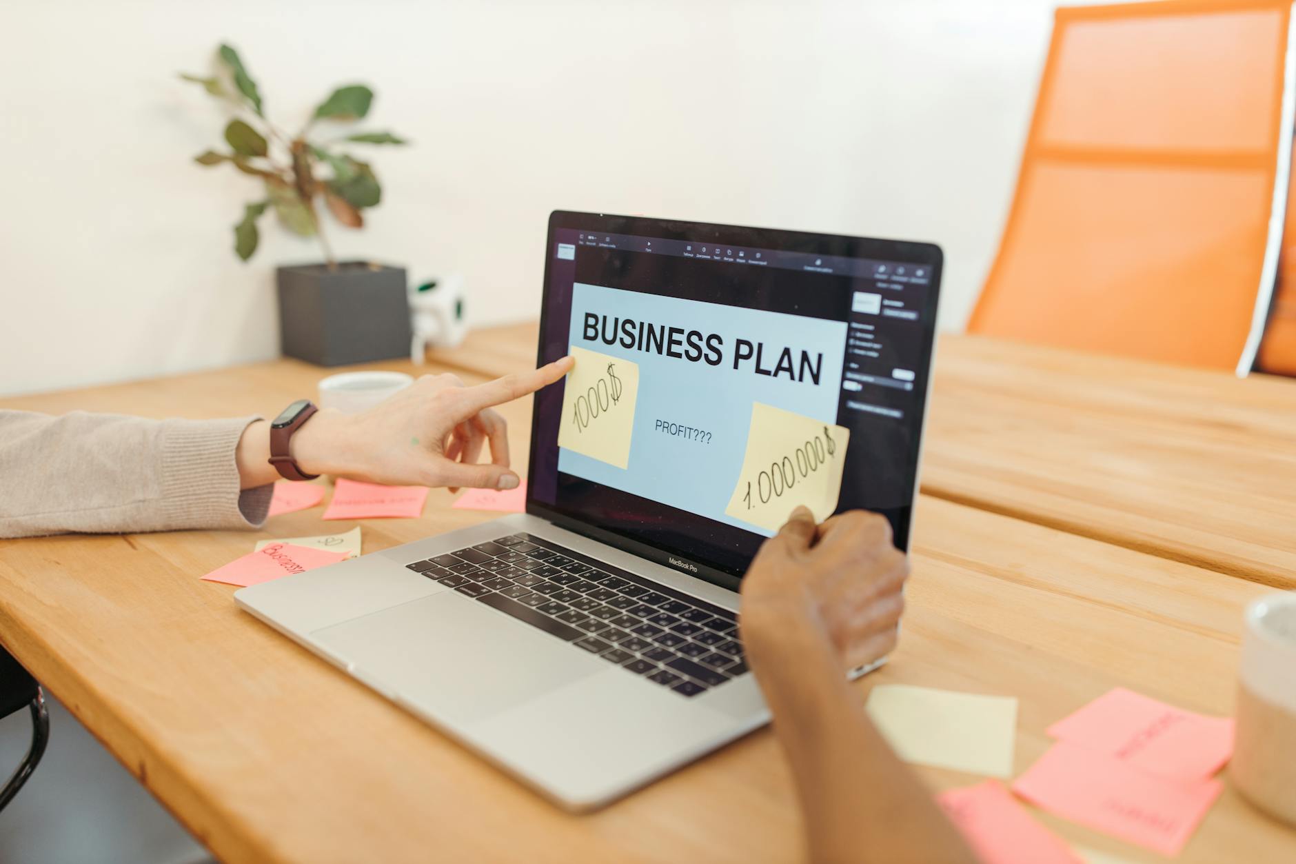 A Step-By-Step Guide For How to Write a Business Plan